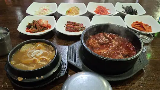 꼬미 한식당