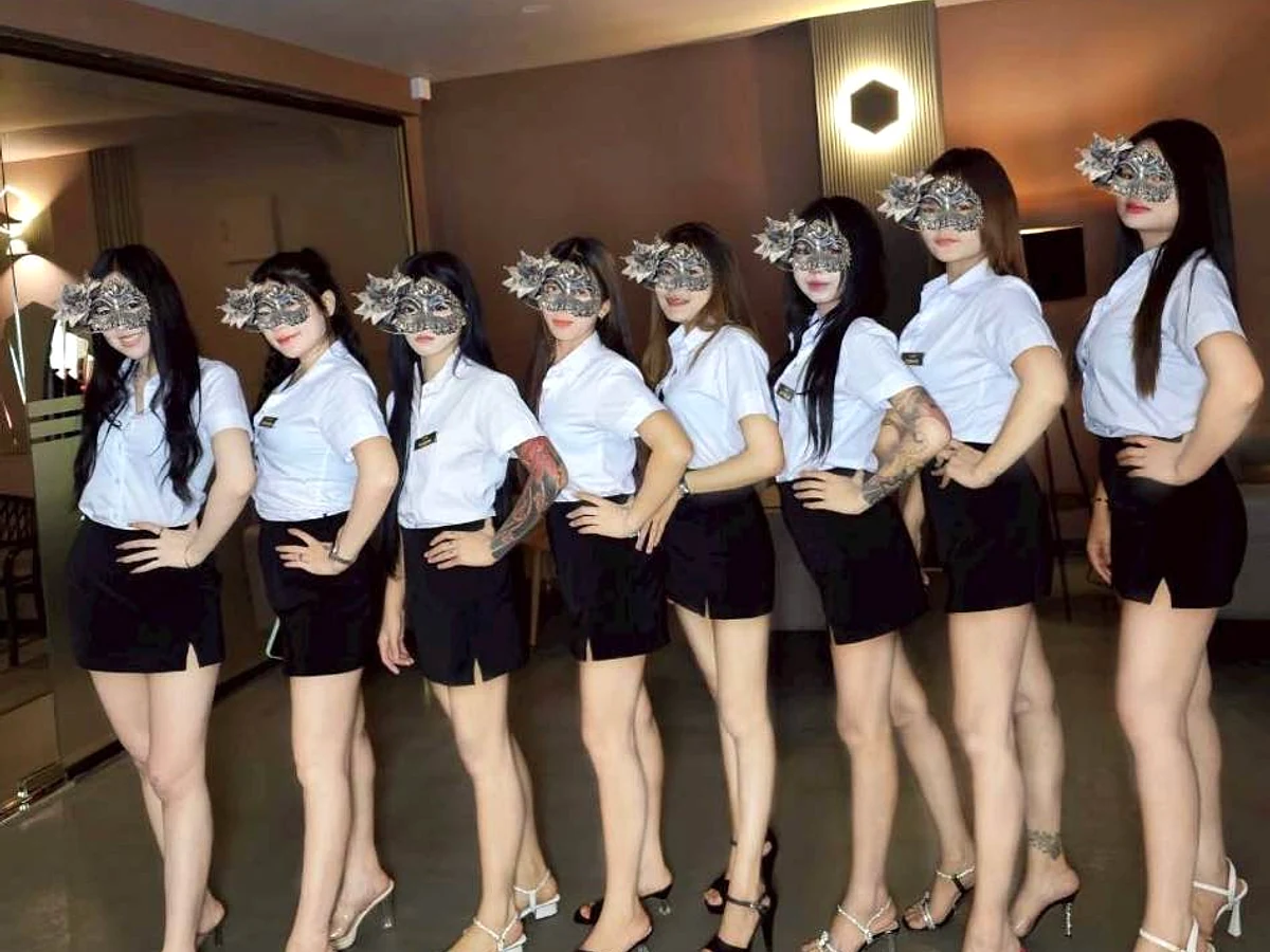 Sora Nuru Massage Pattaya 매장 스태프 단체